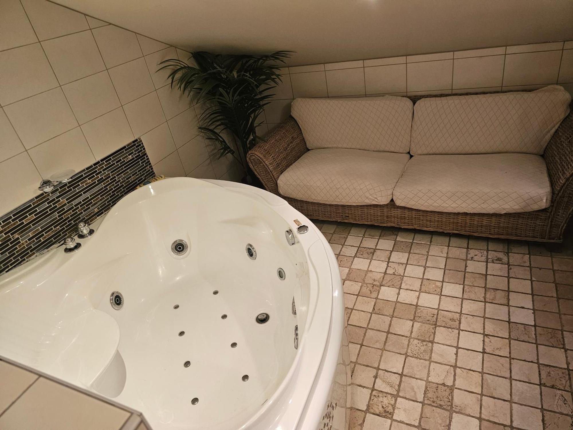Full Privacy Townhome In Oslo With Wifi 외부 사진